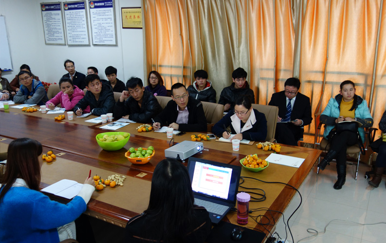 BG大游第四届客户沙龙及网络营销分享会于2013年10月23日举行，30余家客户参加了本次沙龙和讲座，并给予高度赞许和认可。事实证明，BG大游在不断强化产品和服务品质的同时，BG大游(中国)唯一官方网站还持续不断加强对客户网站运营和营销推广上的支持。选择BG大游，就是选择了一条通往新媒体营销和电子商务的捷径。